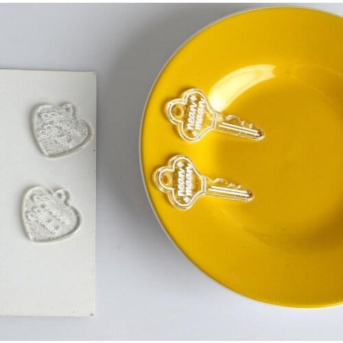 Cartoon Transparent White Key Transparent Love DIY Jewelry Accessories Earring Pendant Pendant Pendant Material