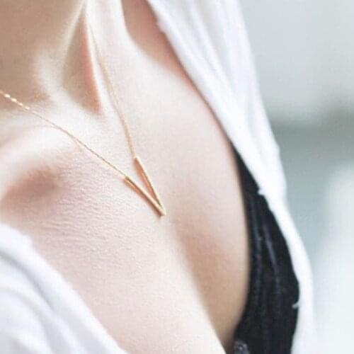 Poputton Gold Color V Letter Necklace for women Jewerly Simple Female Pendant Necklace with Letter Collier Femme 2018