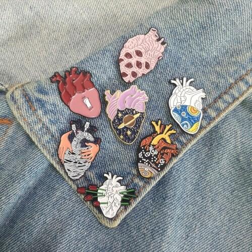 Anatomy Heart Enamel Pins Van Gogh Starry Night Rose Medical Brooch Heart Pins for Doctors and Nurses Lapel Pin Bags Badge Gifts