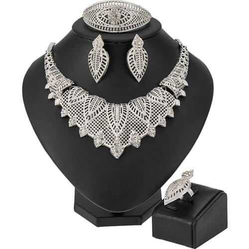 Fashion African Beads woman costume Jewelry Set Exquisite Dubai Gold Bridal Jewelry Set Nigerian Wedding accessories jewelry set