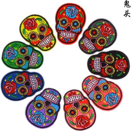 10pcs/ lot skull patch 9 colors Embroidered patches for iron on Clothing punk band badge modify sticker DIY accessories