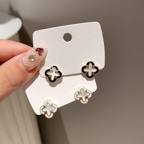 925 Silver Needle Korean Fashion Women Personality Earrings Four-leaf Clover Earrings Zircon Earrings Decorative Accessories