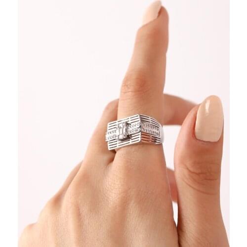 14-Carat White Gold Baguette Ring Claris Handy Custom Craftsmanship Gift Gold Special Occasions Design Shiny Elegant Jewelry