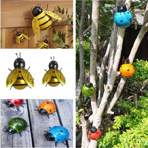 Happy Bee Day Garden Decoration Countryside Style Collection Metal Bumble Bee Outdoor Wall Sculptures Fence Lawn Ornament Statue