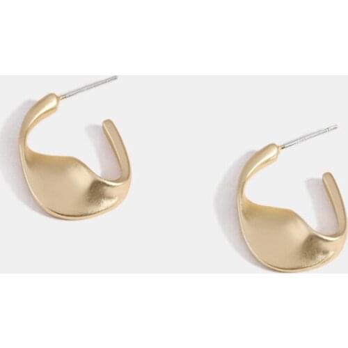 WTLTC Gold Color Metal Twisted Hoop Earrings for Women Statement Irregular Earrings Retro Minimalist Hoops Earrings Boho Jewelry
