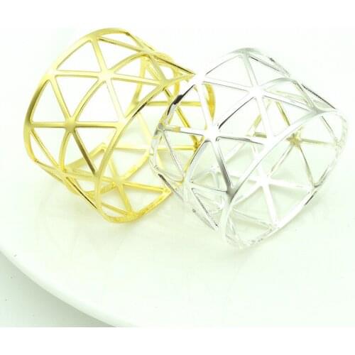 4PCS/Metal Creative Prism Napkin Ring Simple Style Napkin Ring Table Decoration Ornaments Party Table Ornaments