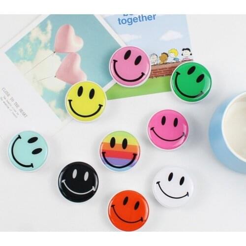 Smiley Round Folding Finger Ring Holder Phone Socket Grip Tok For iPhone Xiaomi Huawei Telefon Mobile Holder Stand Mount Bracket