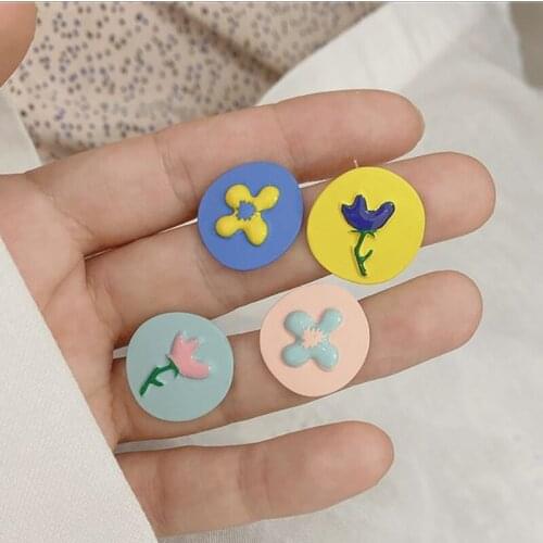 Summer Asymmetric Flower Stud Earrings for Women INS Korean Fashion Teen Girl Dating Jewelry 2021 Pendientes Accesorios Mujer