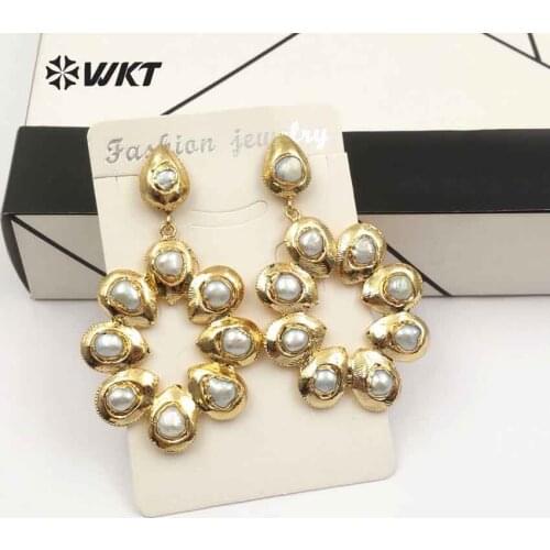 WT-E467 WKT Wholesale girl drop earrings bohemia style natural pearl earring big size flower shape unique design popular jewelry