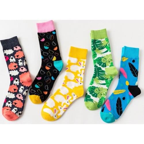 Hot Sales Funny Socks Women Casual Cartoon Lovely Girls Portrait Red Green Happy Japanese Harajuku Floral Skateboard Socks