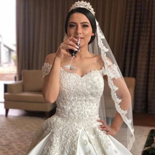 Luxury Lace Up Wedding Dresses 2020 New arrival Sweep Train Vintage Plus Size Ball gown Satin Wedding Dresses vestido de novia
