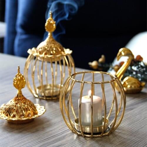 Golden Metal Luxury Censer Modern European Luxury Desktop Candle Holder Decoration Ornaments Candle Holder Home Lantern