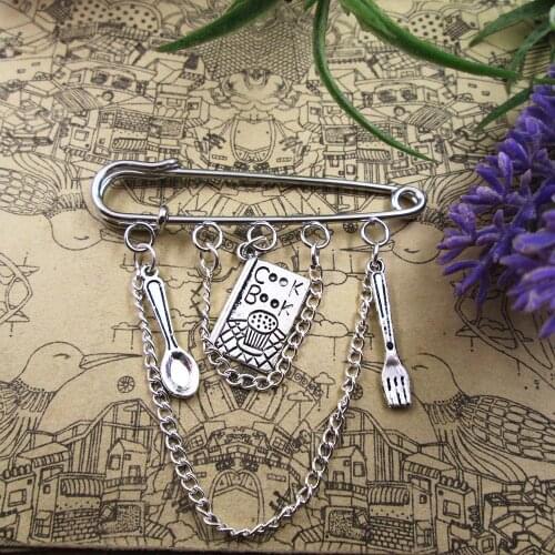 Grandmother charm Brooch Gift Cook Brooch Baking lover gift Mother cooking gift Baker pin brooch