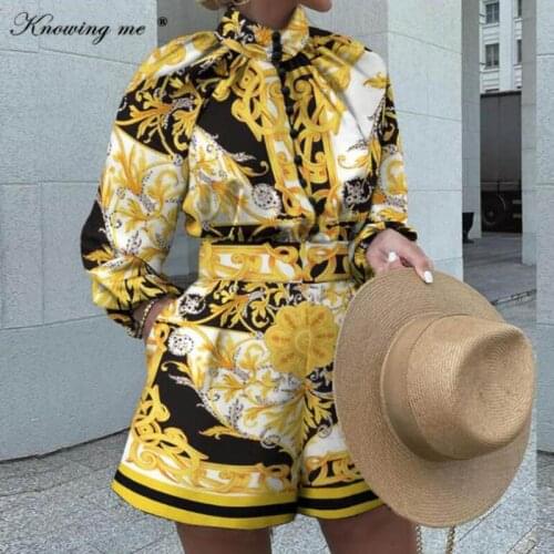 2021 Autumn Retro Pattern Print Suit Women Turtleneck Buttoned Blouse Pullover and Pocket Shorts Set Spring Long sleelve Outfits