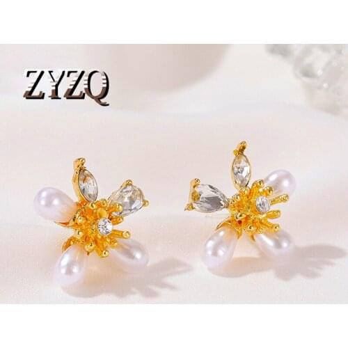 ZYZQ Baroque Imitation Pearl Flower Crystal Stud Earrings Women Korean Wedding Party Earrings 2020 New Summer Accessories