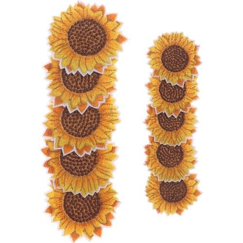 5pcs/lot DIY Embroidered Sunflower Patch Iron On Sew On Flower Sticker Jeans Pants Shoes Bags Fabric Appliques Handmade Badge