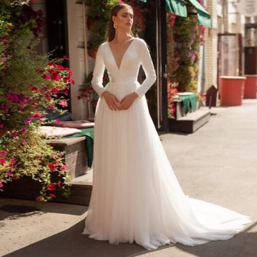 Long Sleeves Wedding Dresses V-Neck A-Line Arabic Wedding Gowns Simple Custom Made Bridal Dress 2020 robe de mariee
