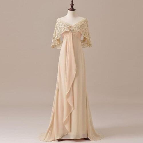 2020 New Arrival Charming Champagne Lace Mother of the Bride Dresses Plunge V Neckline Wedding Party Gowns Back Out Pleating