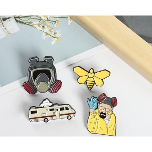Creative Cartoon Bee Brooch Breaking Bad Alloy Brooch Funny Cartoon Bus Style Brooch Cartoon Metal Badge Fashion Enamel Pins