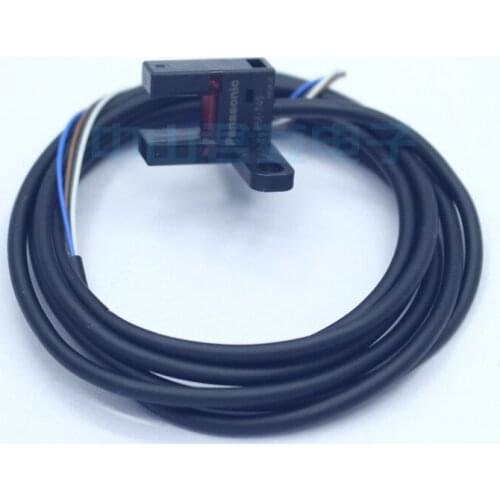 Free Shipping Panasonic Panasonic PM-T45 Groove photoelectric switch sensor Brand new genuine authentic