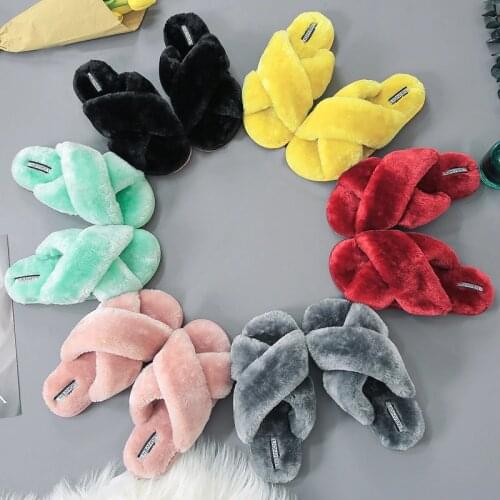 Women Slippers Red Winter Warm Faux Fur Cross Floor Indoor Plush Slippers Fashion Non Slip Flat Fur Women Bedroom Slippers Shoes