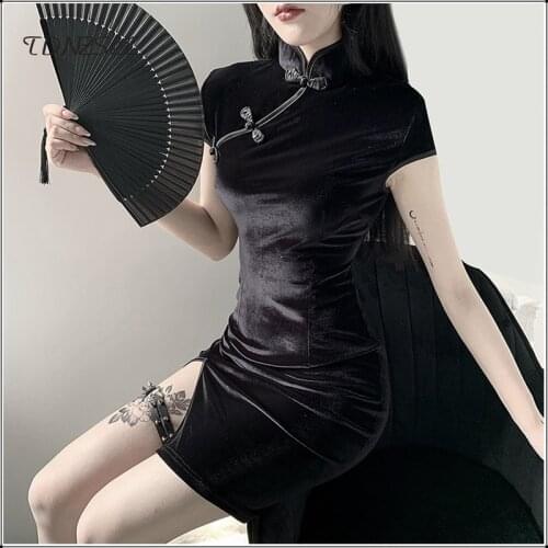 Black Short Sleeve Chinese Qipao Dress Classic Solid Color Women Sexy Cheongsam Dresses 2020 New Evening Party Gown Split Dress