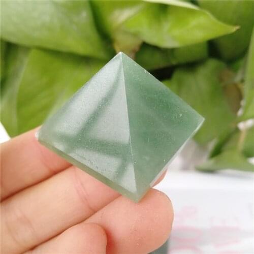 30-35mm Natural Green Aventurine Quartz Crystal Pyramid Chakra Stones Healing Reiki Gifts