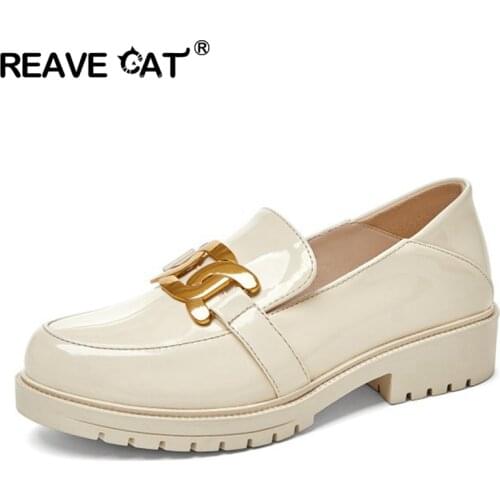 REAVE CAT Women PU Leather Low Heel Slip On Chains Lazy Newest Flats Male Casual Stylish Loafers Shoes Zapatos De Hombre Size 44