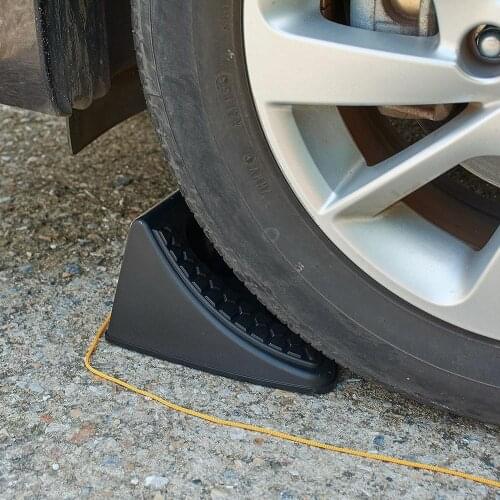 2 Pieces Car Tyre Slip Stopper Automobiles Anti Slip Block Car Wheel Stopper