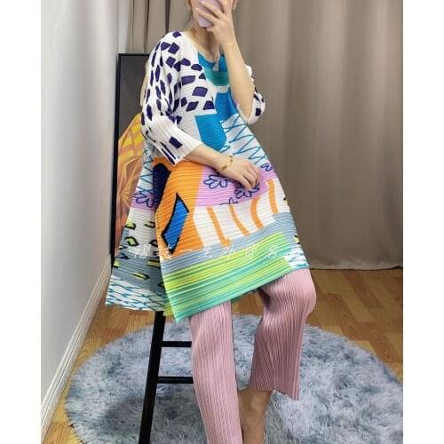 HOT SELLING Miyake three quarter sleeve o-neck printing fold long T-shirt IN STOCK