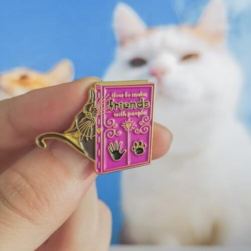 Learning become friends with peoples cat pin Purple book cute brown kitty Lapel pin brooches Shirt bag enamel pin badge jewelry