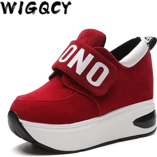 WIGQCY Women's Hidden Platform Shoes