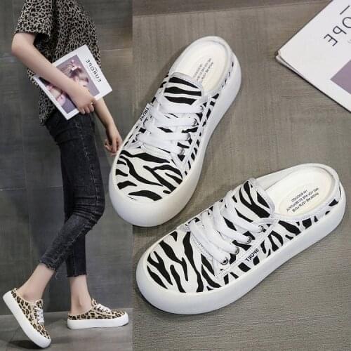 New Baotou Half Slippers Female Fashion Non-heel Lazy Slippers Casual Loafers Platform Shoes Women Canvas Flats Shoes