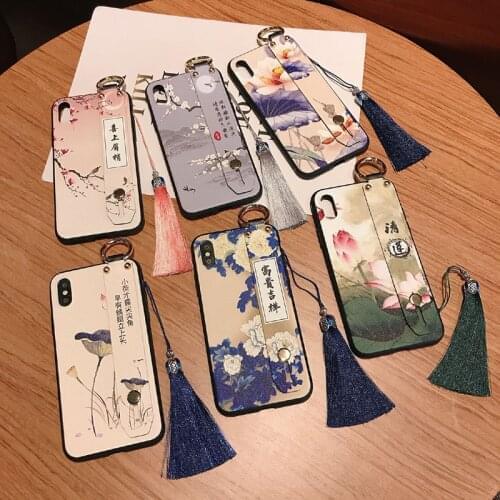 Cozy Matte Phone Case for iPhone X XS XR 11 12 Pro MAX 6 7 8 Plus SE2 Capa Soft TPU Back Covers Tassel Phone Cases Wrist Strap