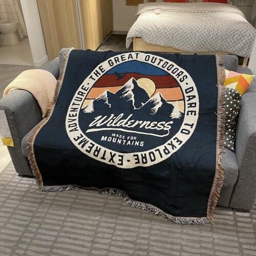 Black Mountain Outdoor Sport Knitted Chair Lounge Blanket Bed Plaid Tapestry Bedspread Women Outdoor Beach Towels Cape