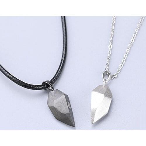 2Pcs Minimalist Lovers Matching Friendship Heart Pendant Couple Magnetic Distance Faceted Heart Pendant Necklace Jewelry