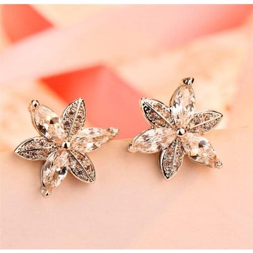 Female Crystal Snowflake Stud Earrings For Women 925 Silver Color Wedding White Zircon Flower Studded Earrings Daily Jewelry