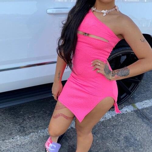 Summer Sleeveless Hollow Out Side Split Pink Skinny Bandage Vestidos Fashion Streetwear Ladies Oblique Shoulder Sexy Mini Dress