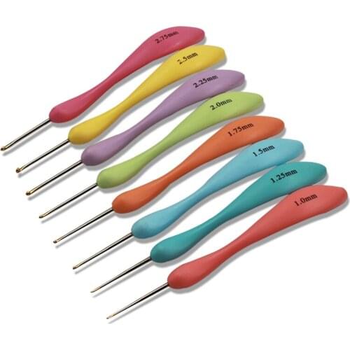 8pcs/set Single-pointed Crochet Hooks Set Colorful Knitting Needles Plastic Handles Gold Hooks Handmade Weaving Accessories Tool