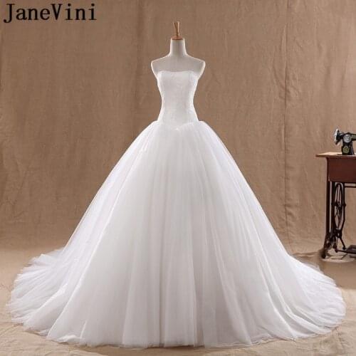 JaneVini 2019 A Line Wedding Dress White Lace Strapless Puffy Tulle Court Train Plus Size Bridal Wedding Gown Robe Mariage Femme