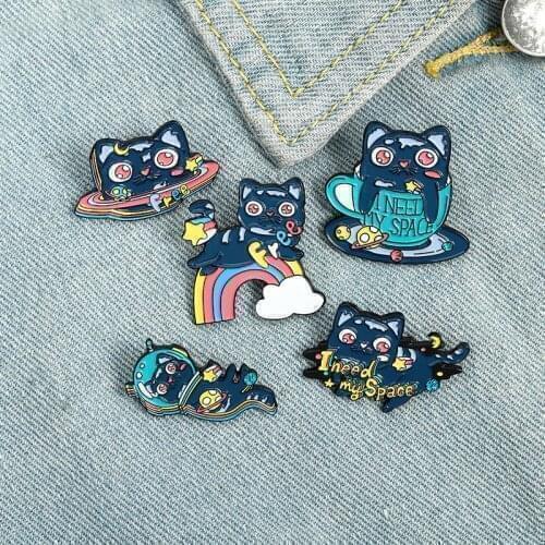 Cat animal enamel Brooches for friends New women jewelry Cute cartoon clothes badge pins
