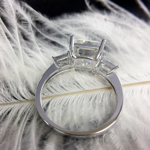 Solid 18k White Gold 5ct 9x11mm G Color Emerald Side Trapezeoid Moissanite Baguette Lab Diamond Engagement Ring For Women