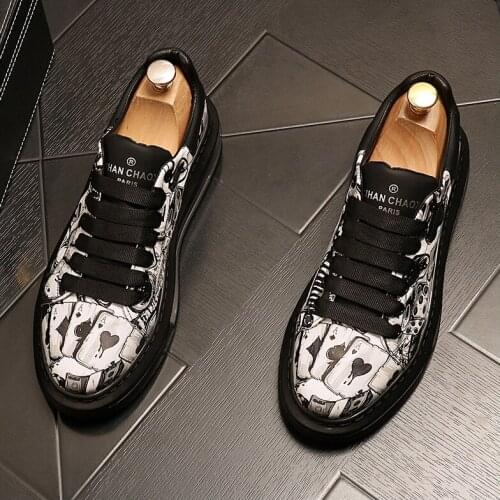 New Graffiti Pattern Board Shoes Men Flat Platform Designer Rock Punk Loafers Walking Out Of Office Sneakers Zapatos Hombre