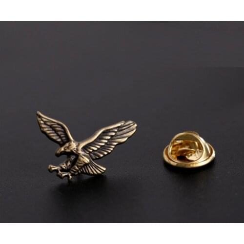 10Pcs 2.5*1.8cm Exquisite metal material golden bronze suit little eagle brooch clothing accessories A696