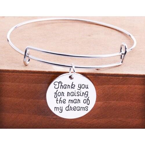 Bespmosp 12pcs/Lot Wholesale Thank You For Raising The Man Of My Dreams Pendant Charm Bangle Teacher Mother Father Bracelet Love