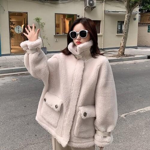 2021 Winter New Lambswool Coat Women Short Lambswool Jacket Coat Ladies Bomber Jacket Female Casual Loose Lambswool Outwear Tops