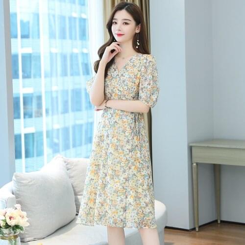 2021Fashion new summer V-neck Long dress French retro Short sleeve small floral dress female
