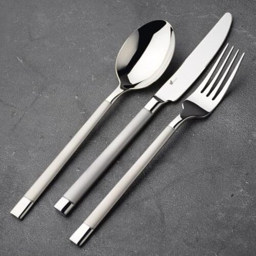 Luxury Silver Cutlery Set Nordic Simple Modern Kitchen Steak Fourchette Dinner Set Dining Eco Friendly Servies Table Art EK50DS