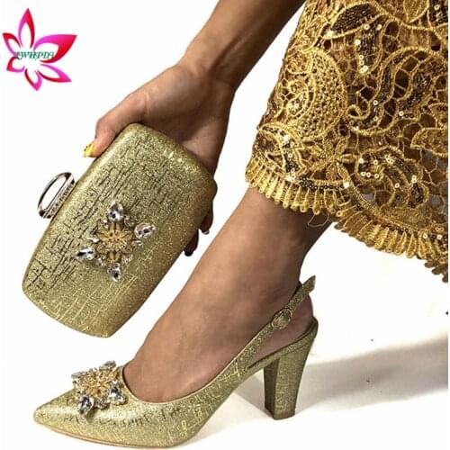 Golden Color Big Crystal Nigerian Lady Sandals with Matching Bags African Women Pointed Toe Shoes and Bag To Match for Party