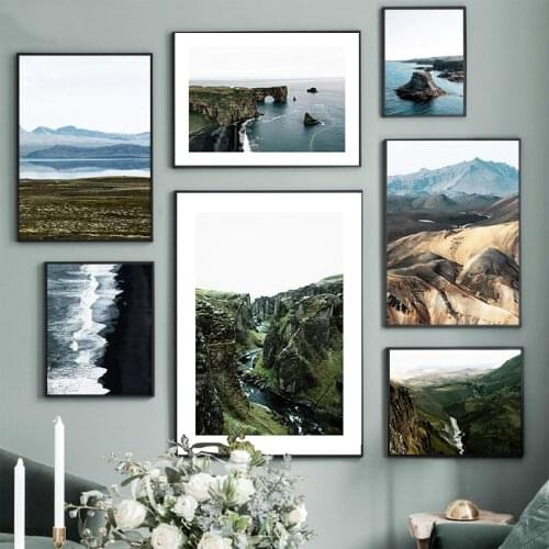 Modern Style Beautiful Seaside Scenery Canvas Painting Wall Art Nordic Posters and Prints Wall Pictures for Living Room Decor